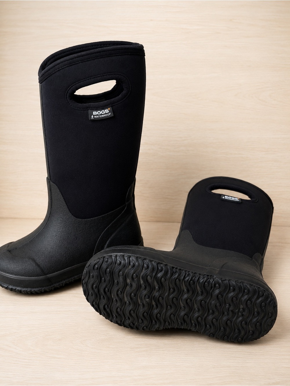 BOGS Classic High Waterproof Boots Youth US 4/EU 37 Black Neoprene Vibram Winter